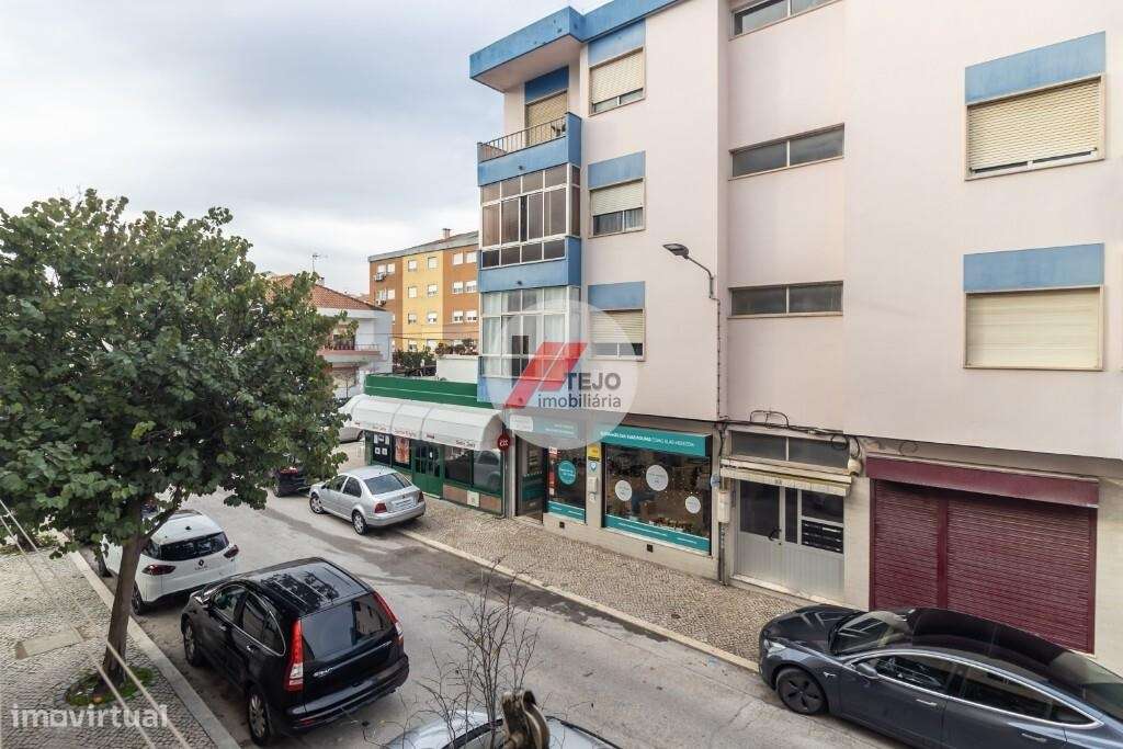 Venda I Apartamento I 70 m I Qta da Lomba-21