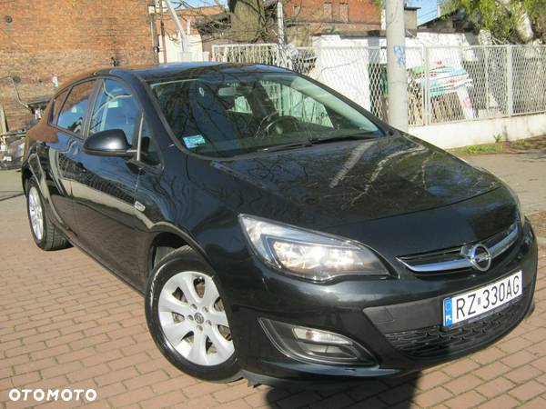 Opel Astra IV 1.4 T Energy EU6 - 2