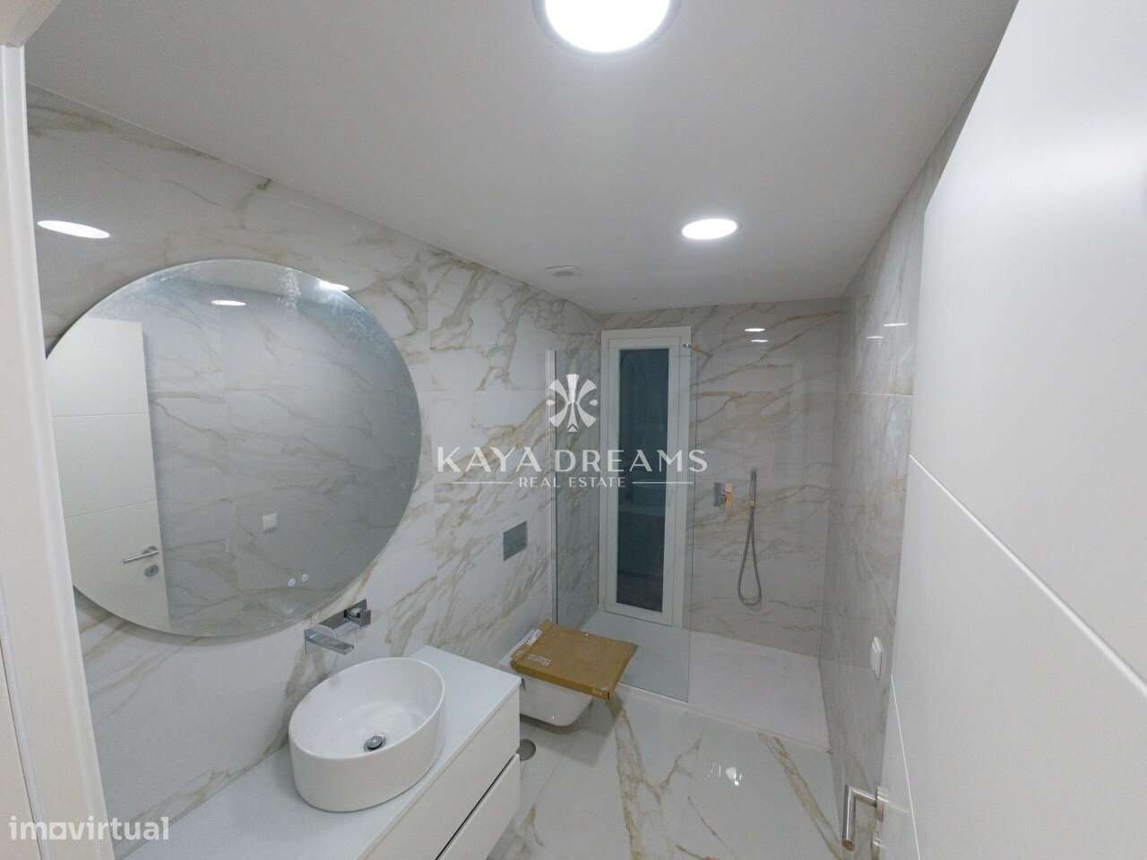 Moradia Nova T5 no Bairro do  Trigache em Famões, Odivelas-18