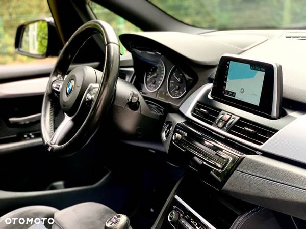 BMW Seria 2 216d M Sport - 30