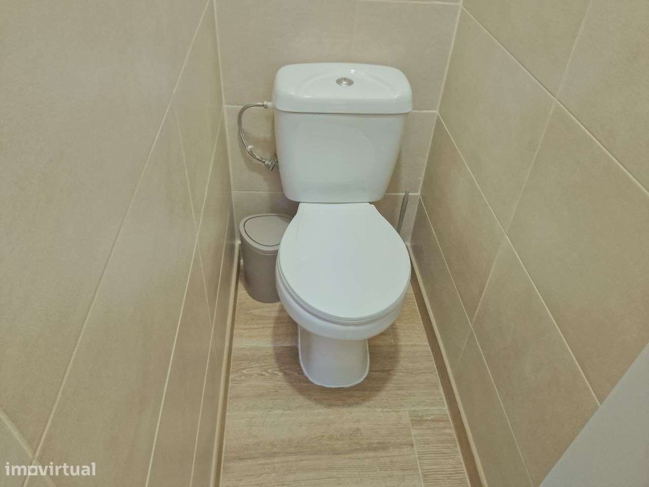 Arrendamento de Espaço comercial na rua Boavista da Estrada, Arcozelo - Grande imagem: 5/9