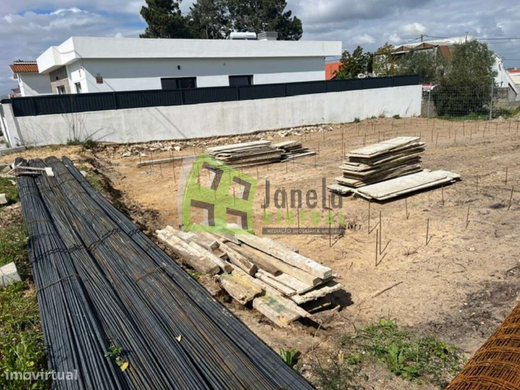 Moradia Isolada Térrea T3 com Piscina - Fernão Ferro - Grande imagem: 5/14