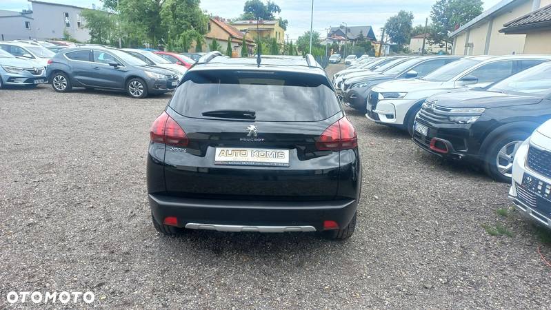 Peugeot 2008 1.2 Pure Tech GPF Allure S&S - 5