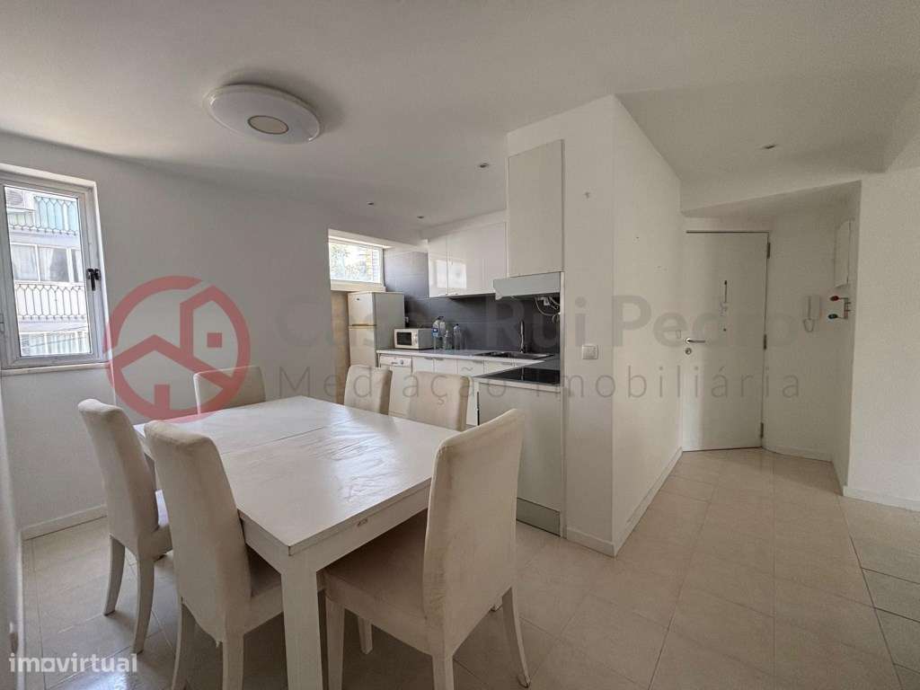 Apartamento T2 em prédio com elevador, nos Olivais, Lisboa - Grande imagem: 2/18