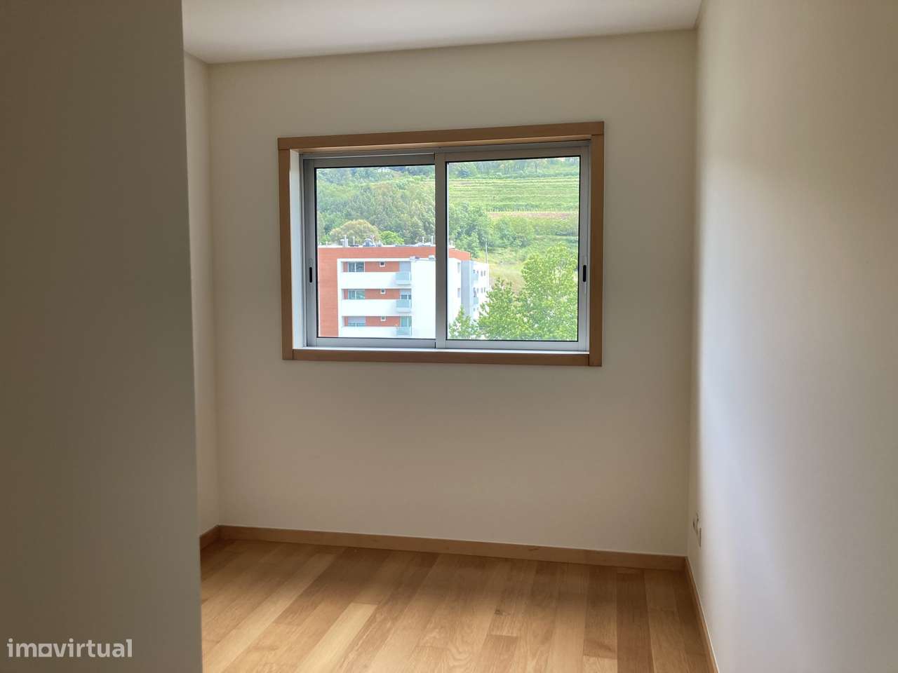 Apartamento para arrendamento em Tenões - Grande imagem: 5/8