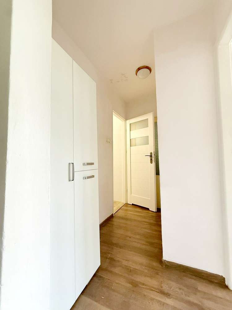 2 DUŻE POKOJE /2 PIĘTRO/45,3m2/ balkon/os.Piastowskie/bez junkersa-9
