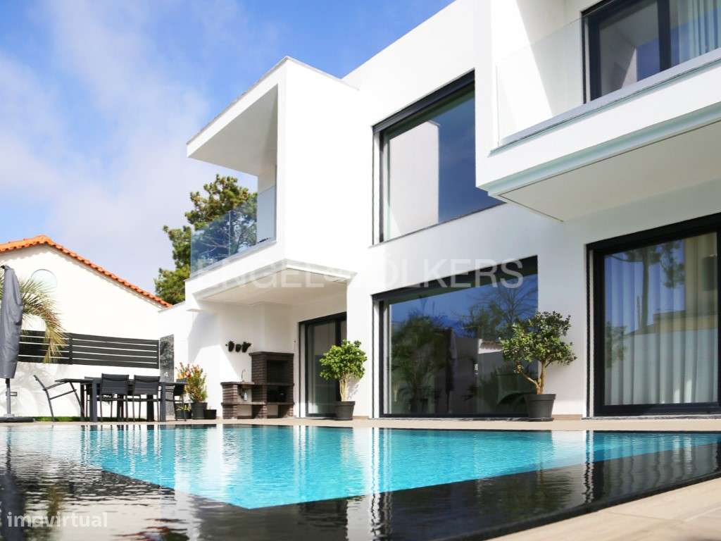 Moradia de Luxo T4-6