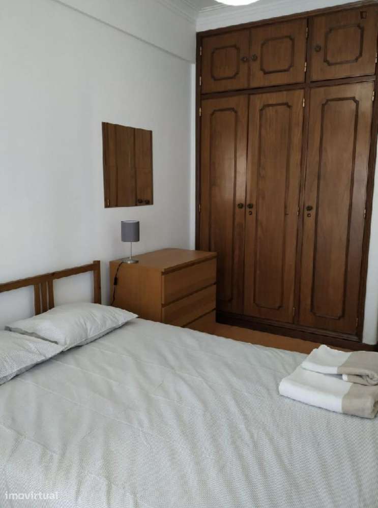 Quarto - localizado em Lumiar Lisbon - Grande imagem: 4/10