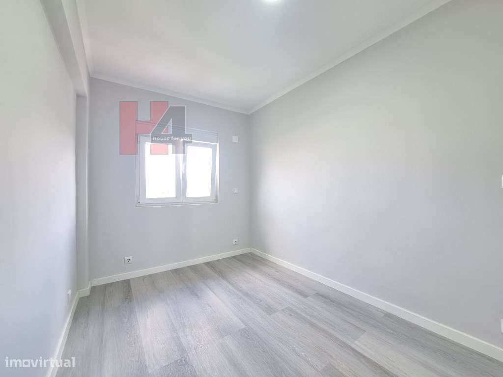 **Apartamento T2 Totalmente Remodelado na Pontinha(OFERTA DA ESCRIT...-9