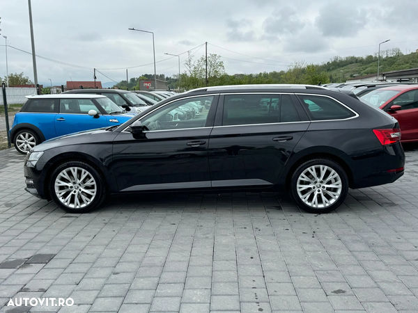 Skoda Superb 2.0 TDI DSG Style - 2