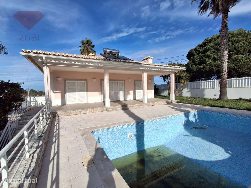 Moradia Exclusiva em Sesimbra-37