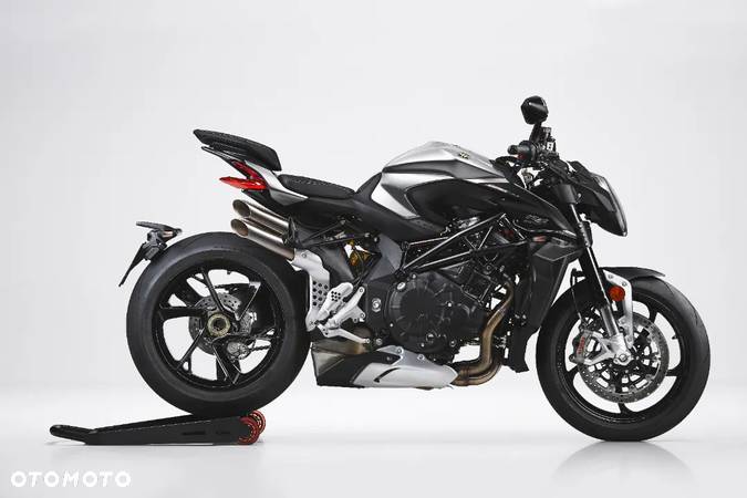 MV AGUSTA Brutale - 5