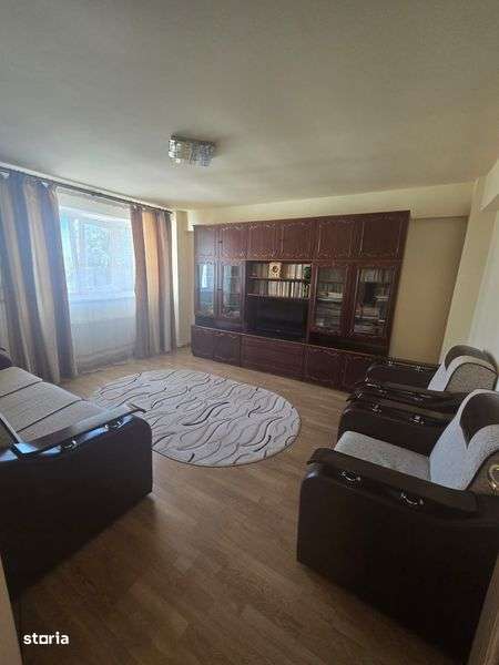 Vând apartament 3 camere - Imagine principală: 4/8