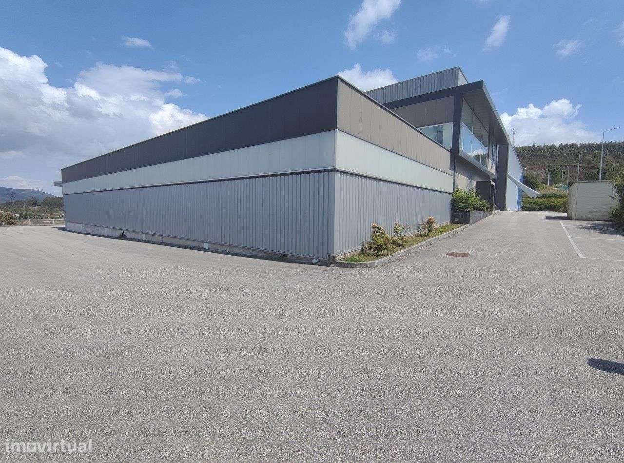 Armazém/fábrica com licenciamento industrial em Castelo de Paiva-5