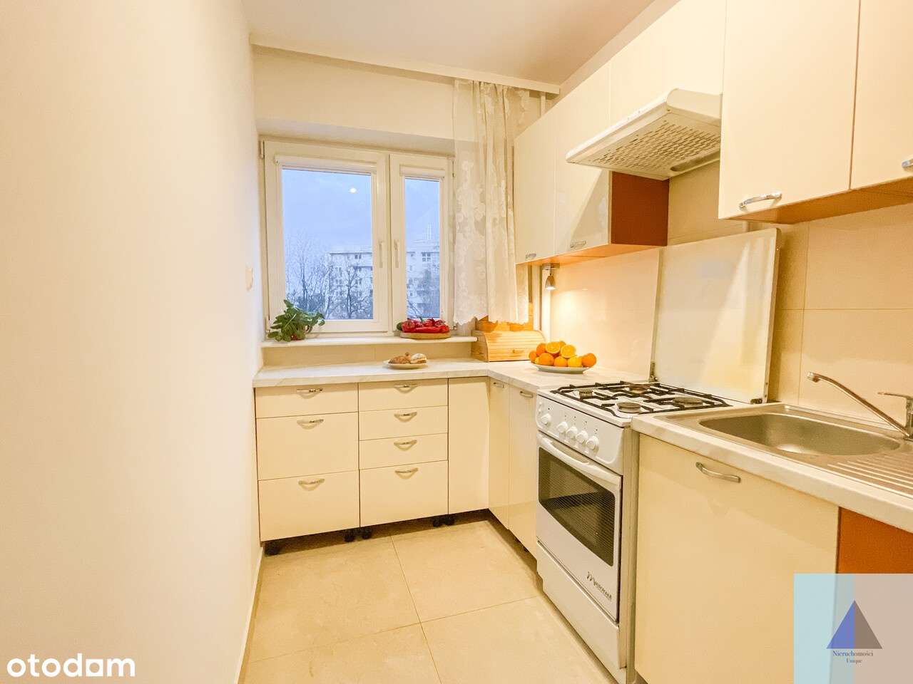 Metro, zieleń, cisza • 2 pokoje z osobną kuchnią • do wejścia-1