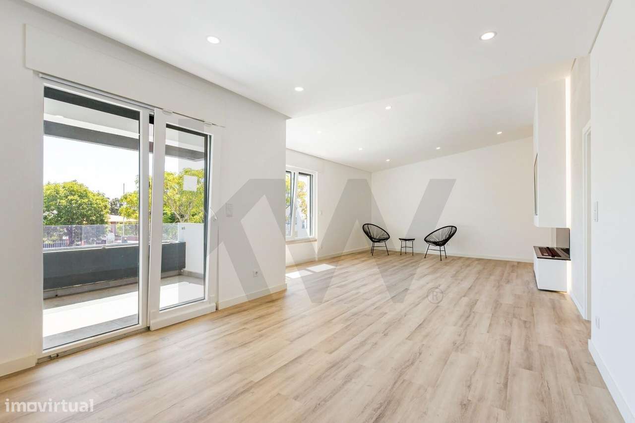 Moradia T4+2 com 3 Suítes e jardim de 100 m2 | Alfragide – Amadora – L - Grande imagem: 4/33