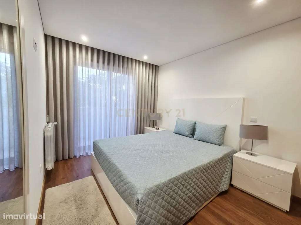 Apartamento T3 Novo com 2 casas de banho e energia A+-7