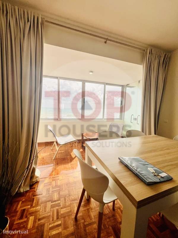 Viva o privilégio de estar na 1ª linha de Mar em Quarteira!-27