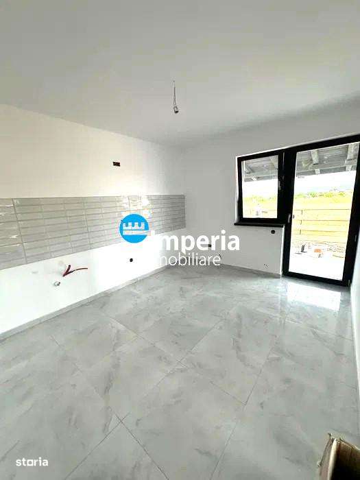 Casa 3 cam,  2 bai, canalizare, 400 teren, Ciurbesti, Miroslava - Imagine principală: 4/8