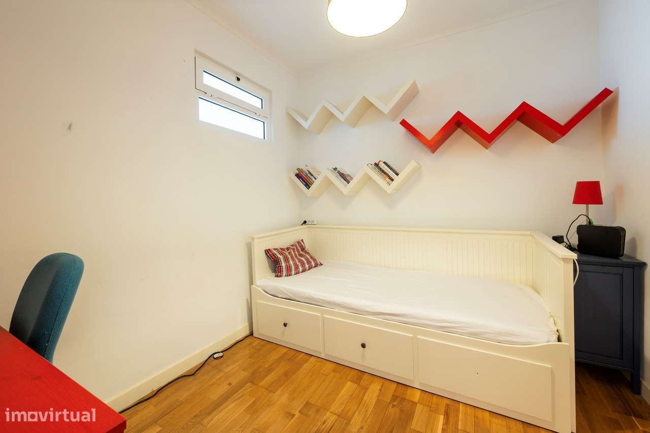 Apartamento T2+1 com 50 m² de Logradouro privativo e garagem, Lisboa-30