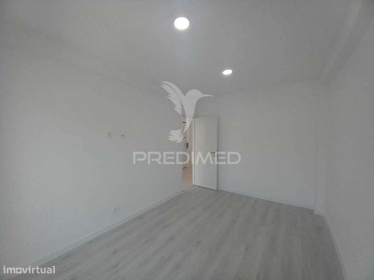 Apartamento T2 Cova da Piedade Almada- Como Novo - Grande imagem: 5/17