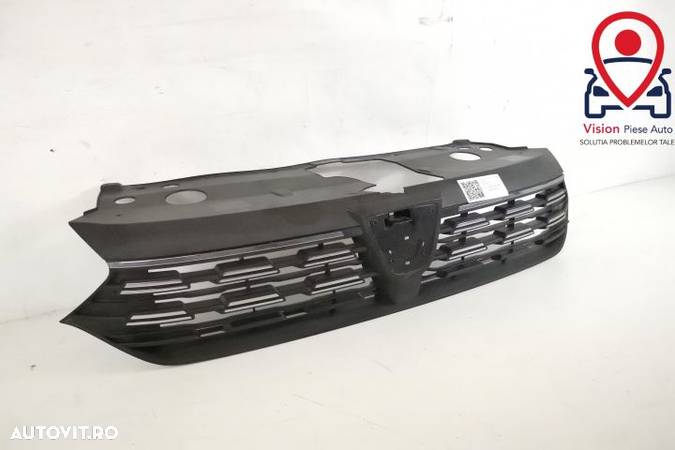 Grila Centrala Radiator Originala In Stare Buna Dacia Logan 3 2020 2021 2022 623107458R - 2