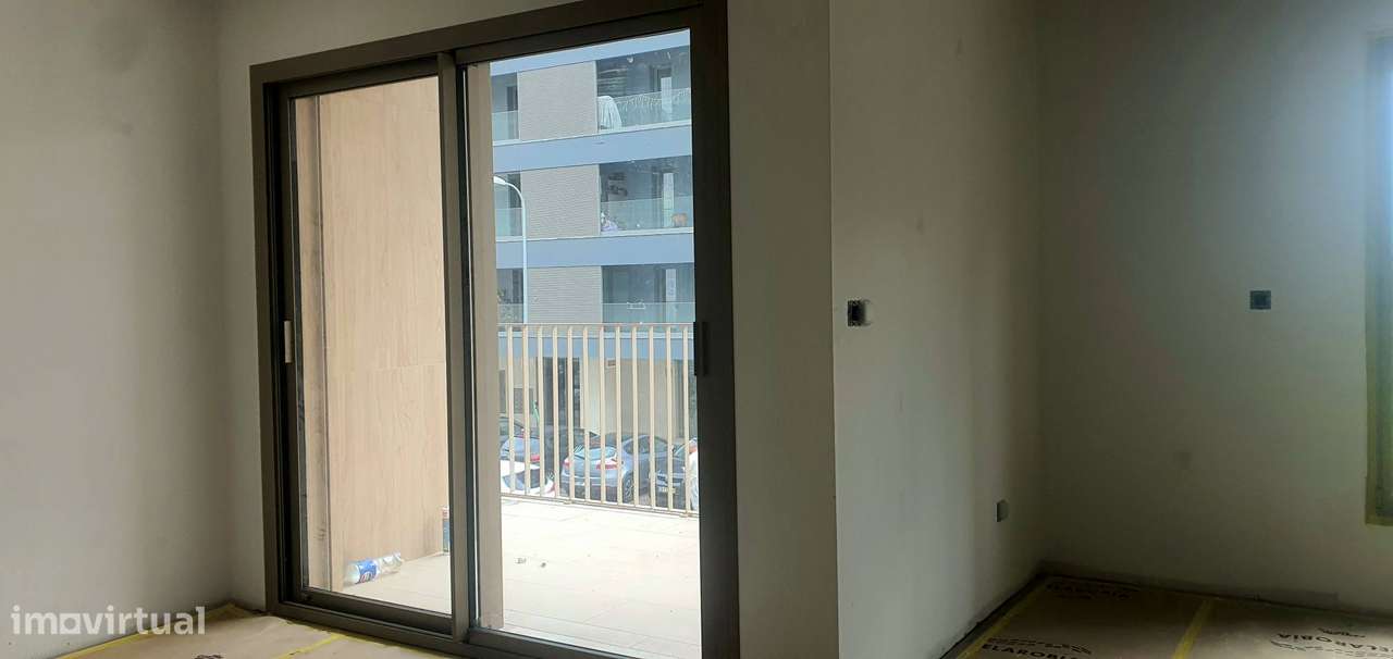 Fantástico Duplex T3+1 Terraço com 73m2 e Garagem para 2 carros NOVOS-11