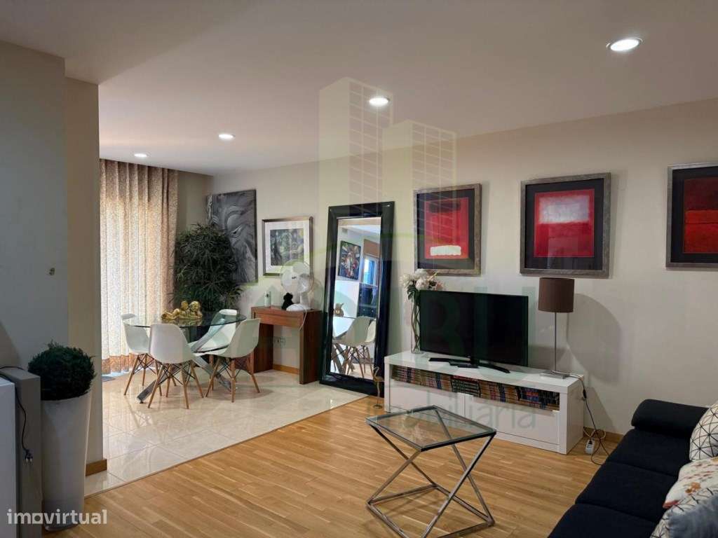 Apartamento T1 para venda no centro da cidade de Valença - Grande imagem: 3/14