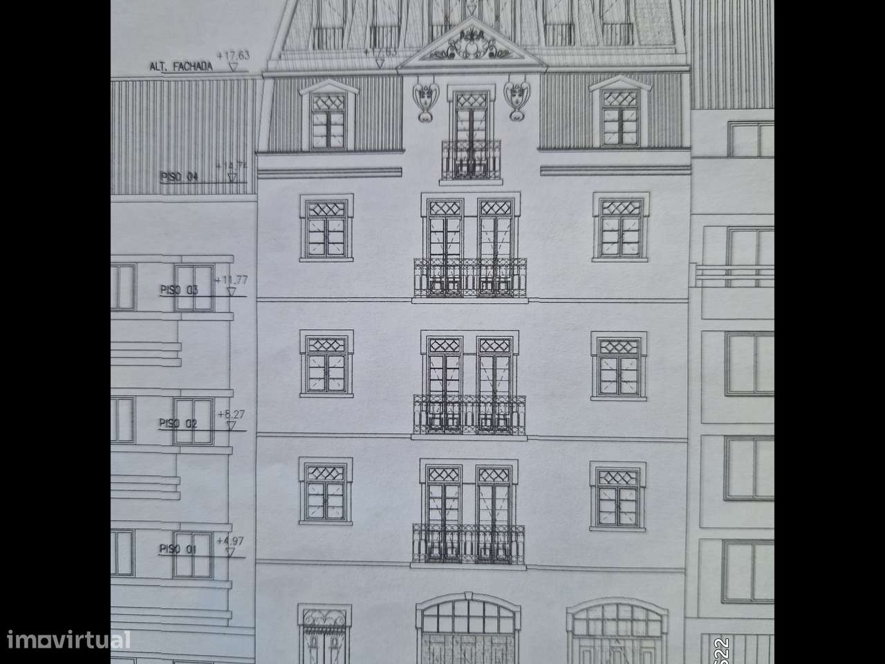 T2 no 3º Andar com 3 Jardins, Elevador, Coz.Equipada Lx-35