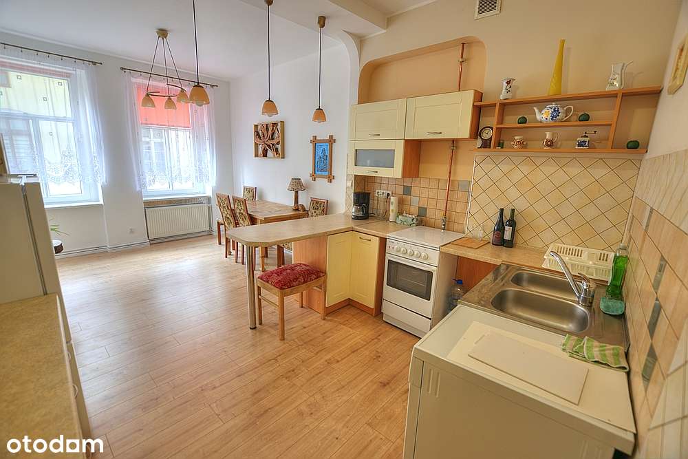 3 pokoje, I piętro, centrum miasta-6