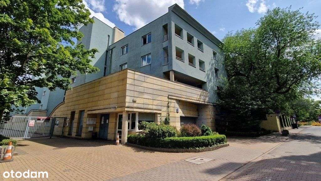 Sprzedam apartament- okolice ulicy Belwederskiej.-0