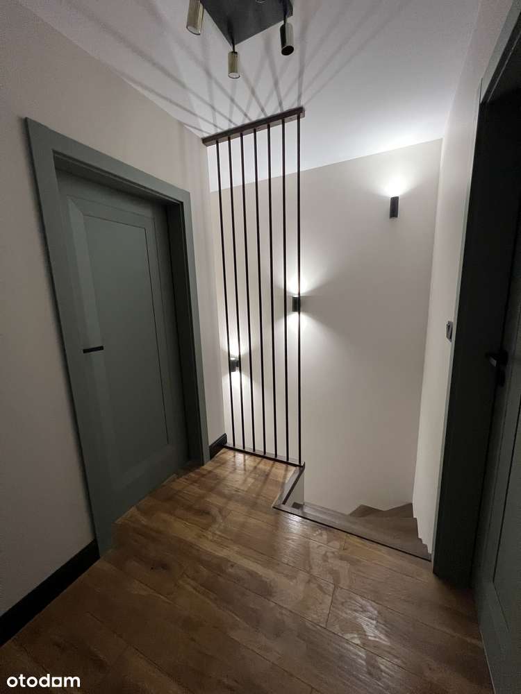 Do objęcia od zaraz. Odnowiony - nie używany. Możliwa zamiana-6