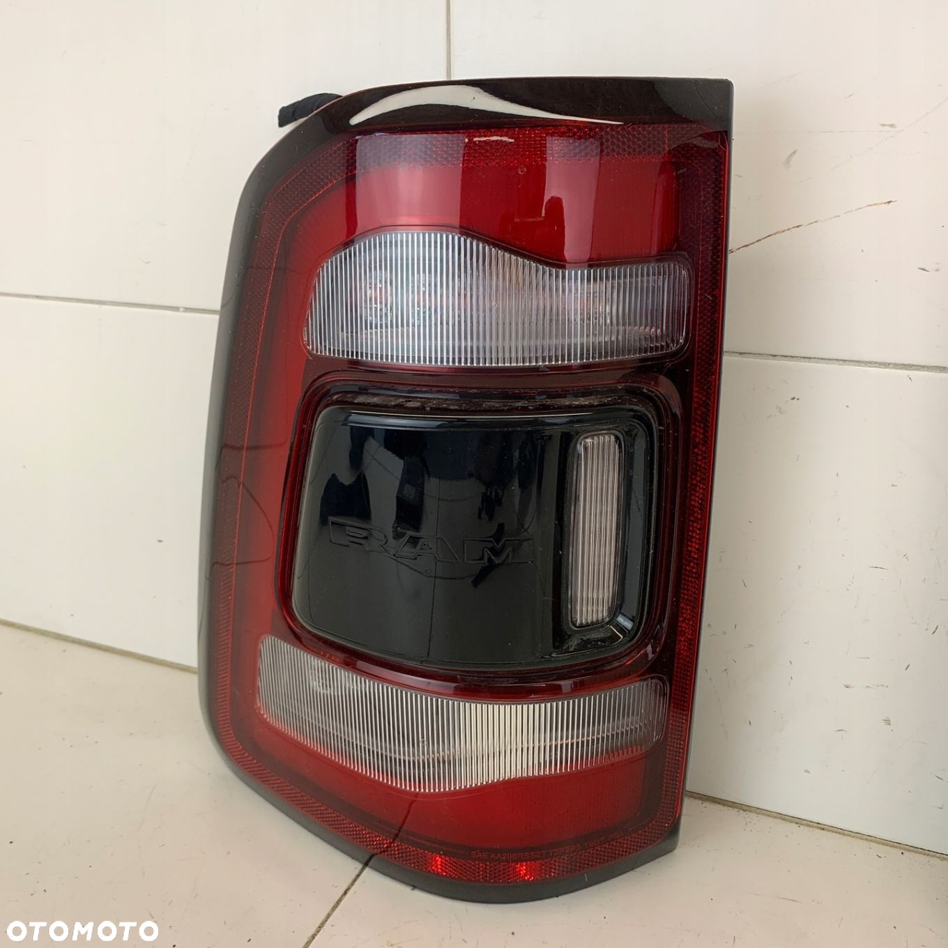 Lampa tył tylna prawa lewa oryginalna DODGE RAM V 1500 LARAMIE 22r - 6