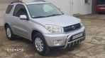 Toyota RAV4 1.8 VVT-i 4x2 - 8