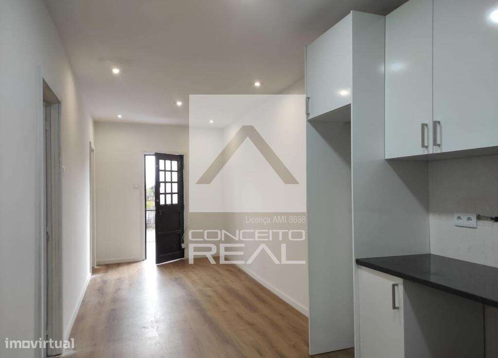 Moradia c/ 2 frentes (Oliveira do Douro) - Grande imagem: 4/9