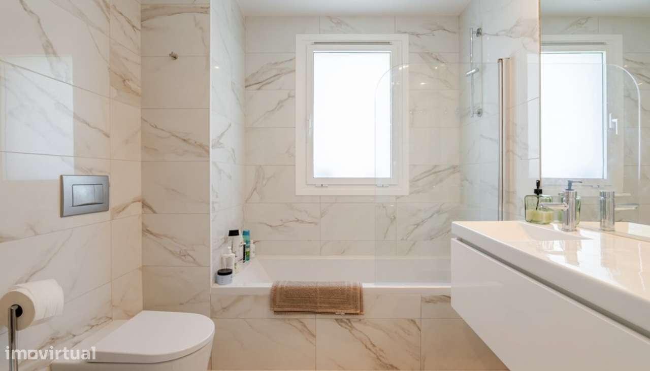 Apartamento T1 com varanda em Lordelo do Ouro no Porto-12