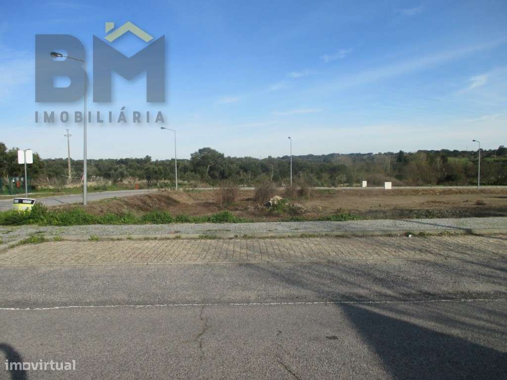 Excelente Oportunidade: Terreno de 584.50 m² em Escalos de Cima - Grande imagem: 3/6