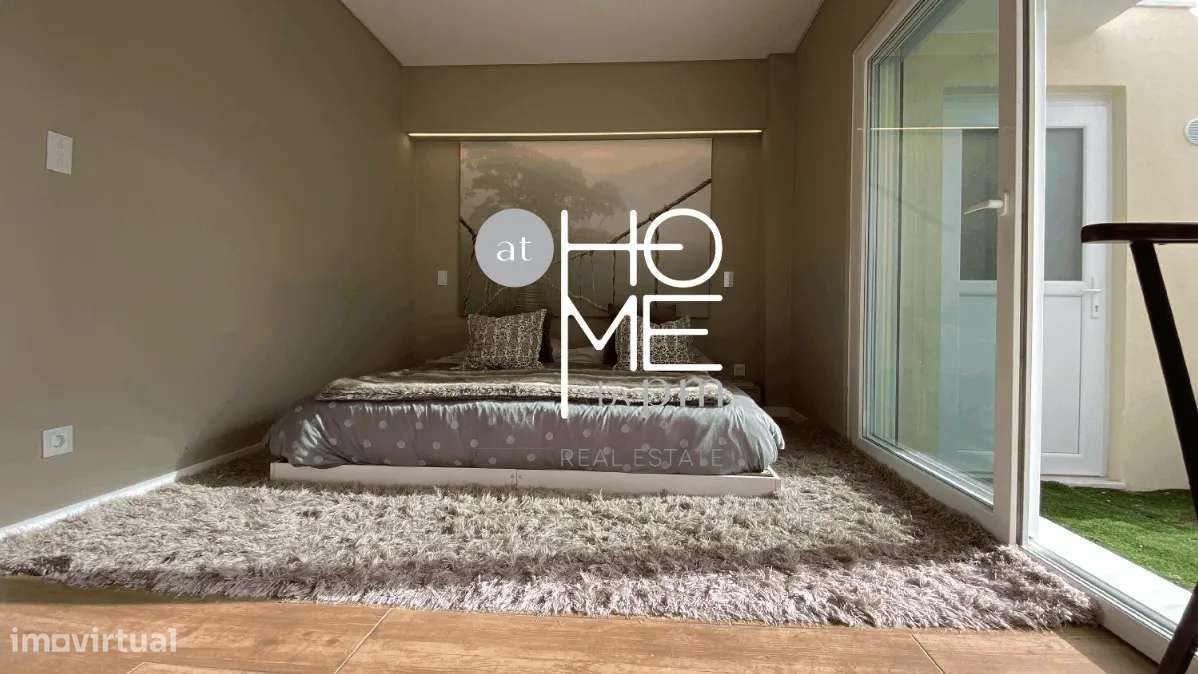 Caramão da Ajuda | Moradia T3 geminada única | Com garagem e terraço-15