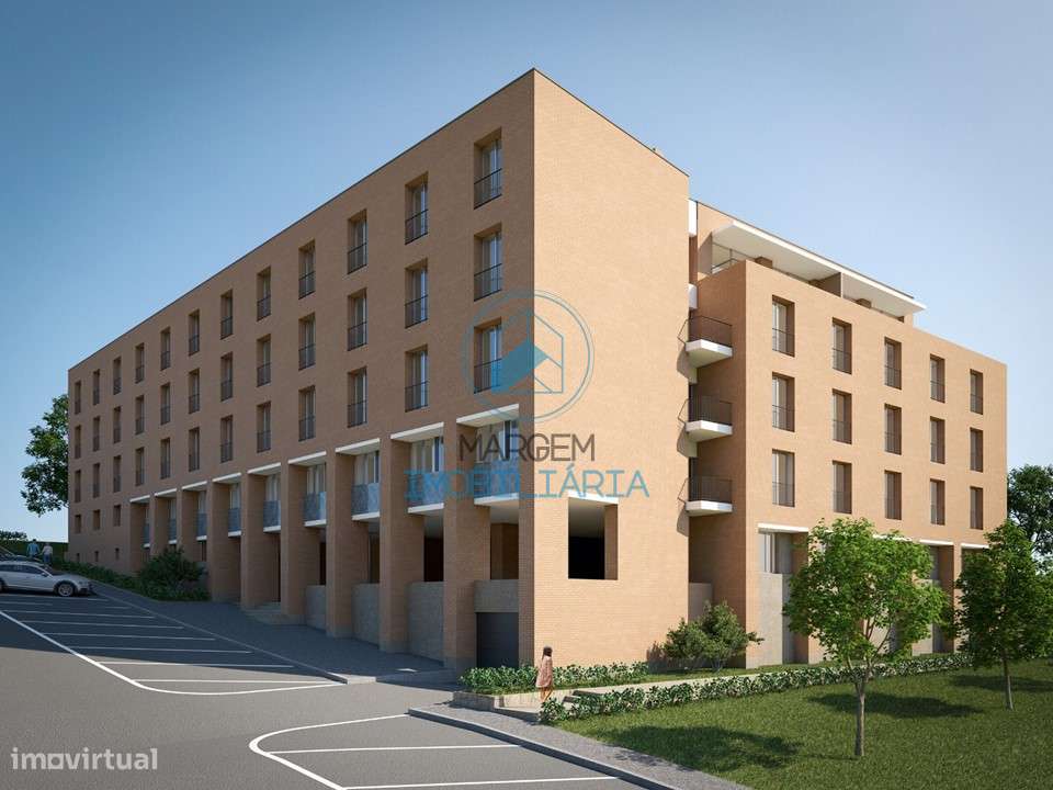 T2 c/suíte, AC, L.Gar c/portão automático+arrumo fechado - Grande imagem: 4/14