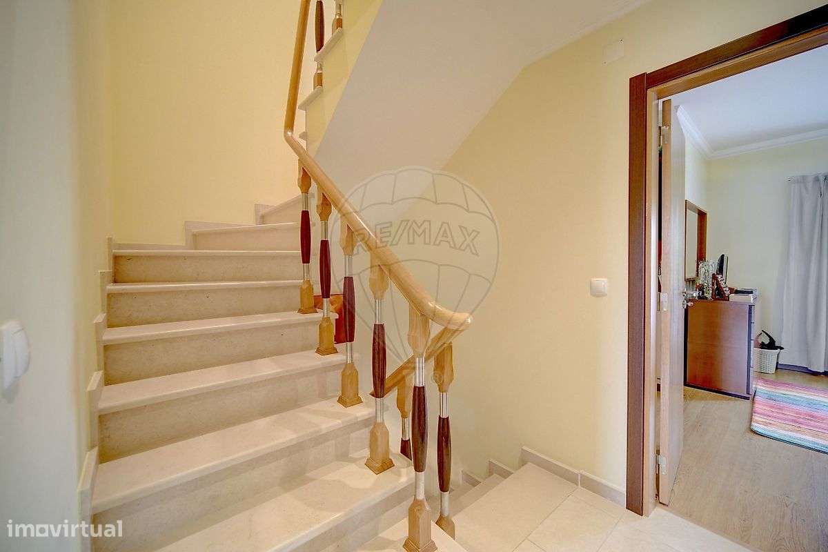 Moradia T4 para venda-26