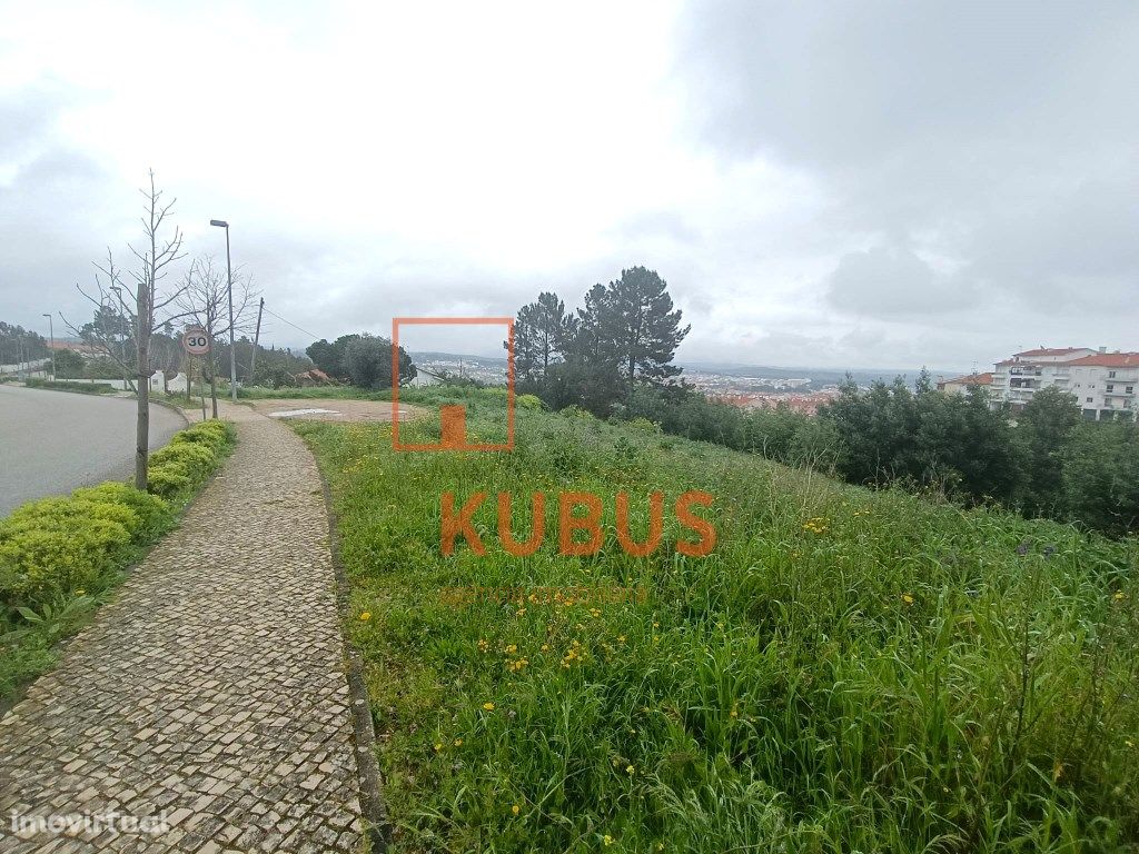 Terreno Urbano - 19 Lotes, em Abrantes