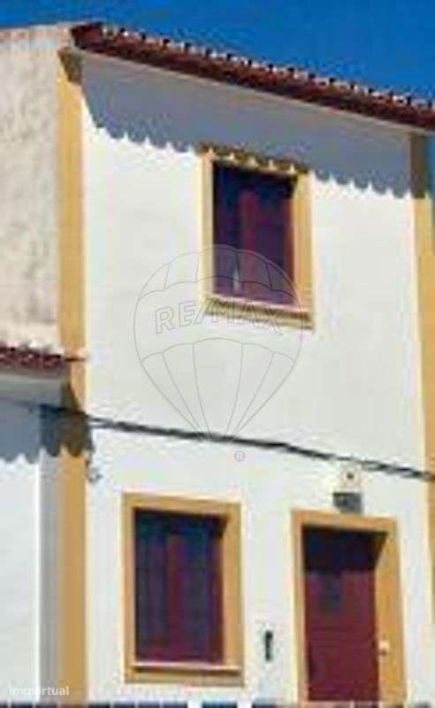 Moradia T2 para venda-5