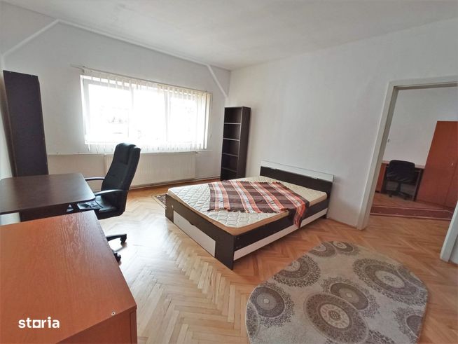 Apartament cu 3 camere in zona ultracentrala