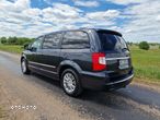 Chrysler Town & Country 3.6 Limited - 26