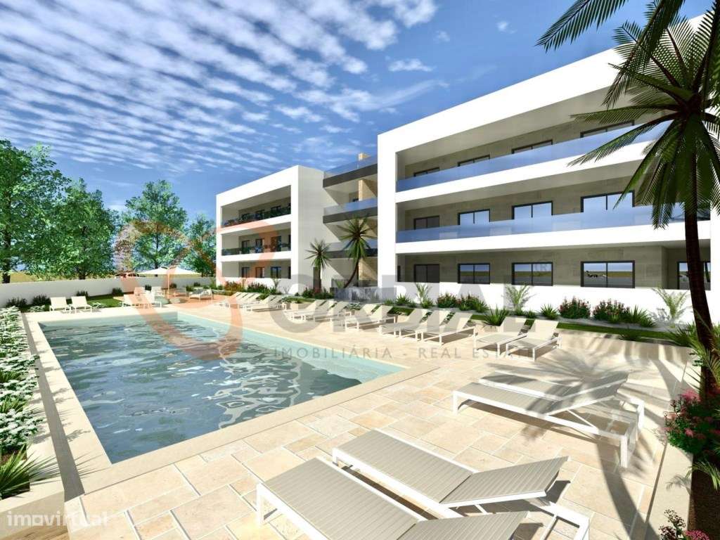 Fantástico Apartamento T2 para venda em Portimão com piscina e garagem - Grande imagem: 3/12