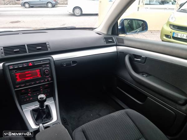 Audi A4 2.0 TDI Advance - 16
