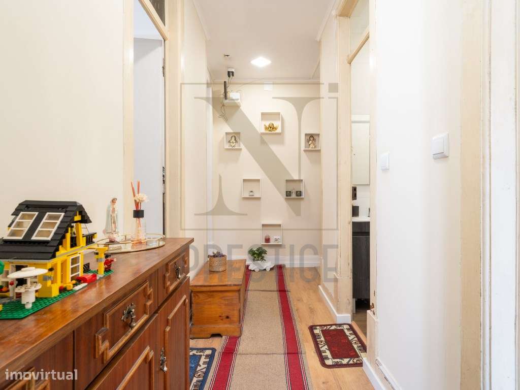Moradia T8 no Bairro Norton de Matos-37