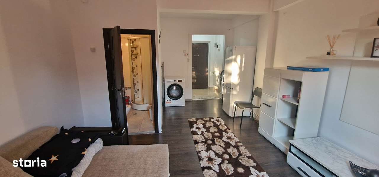 Vanzare garsoniera et. 3  Zona  Gara de sud-0