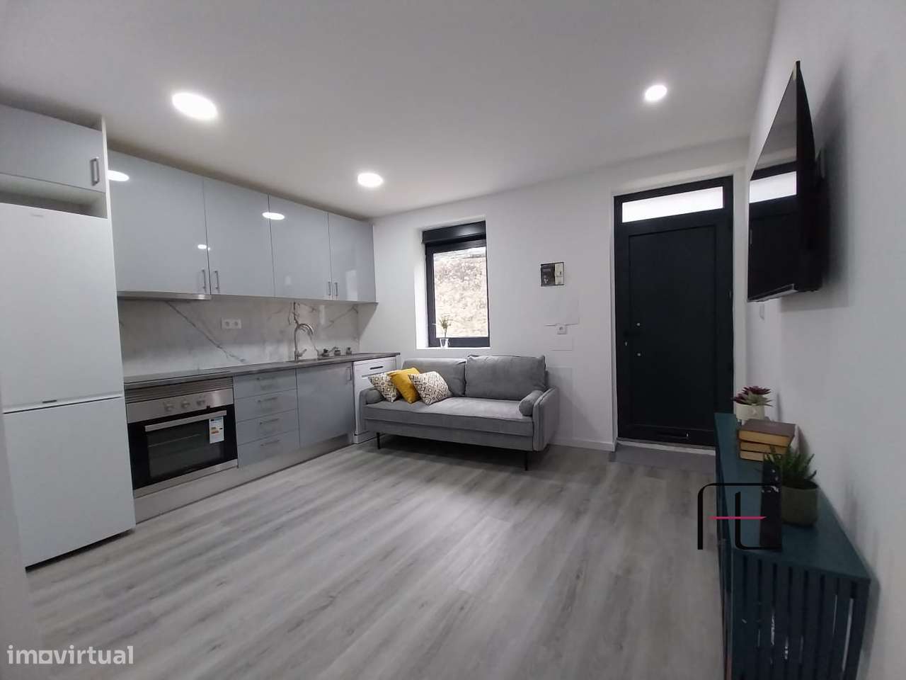 Moradia T1 Venda em Cedofeita, Santo Ildefonso, Sé, Miragaia, São Nico - Grande imagem: 4/8