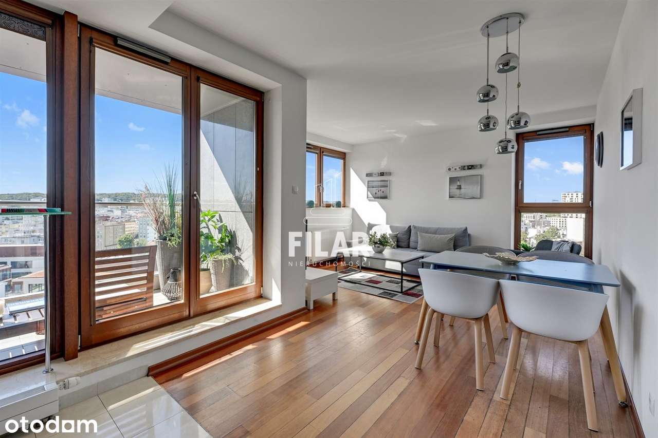 Sea Towers, komfortowe 3 pokoje z balkonem i halą-1